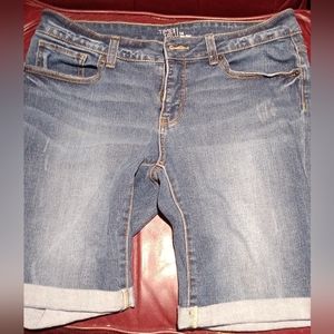 Sz 14 Time and True Shorts w/roll hem